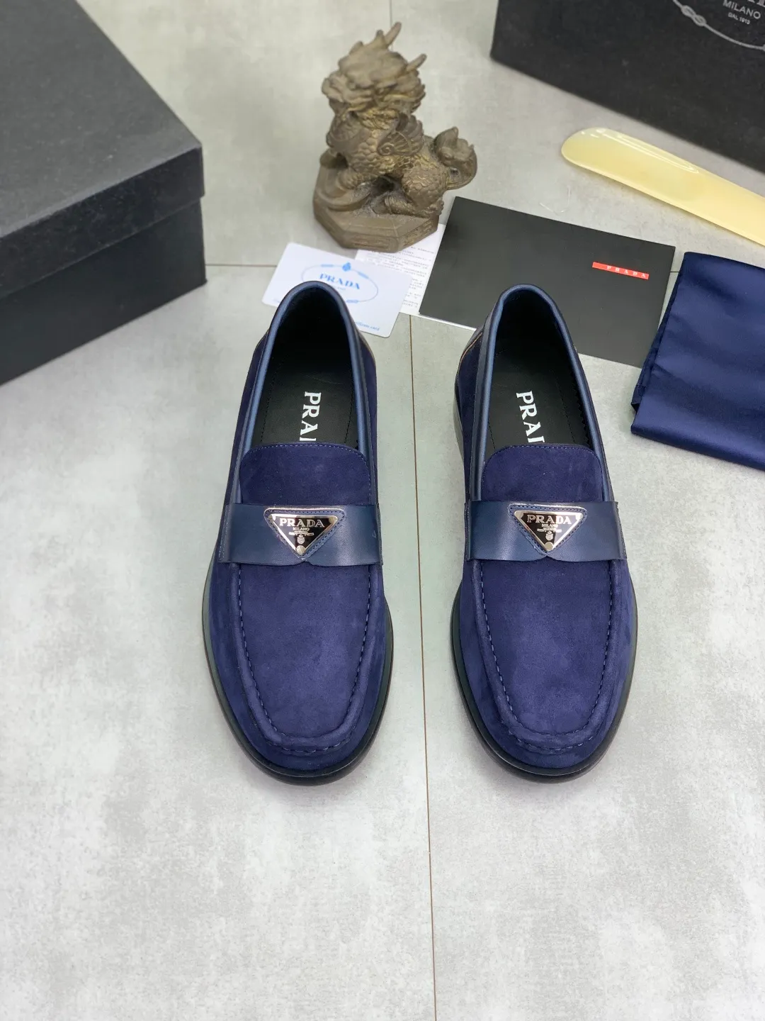 Men's men's shoes P560 new style 💰 💎💎💎 water-dyed cow lining original order quality PRADA —🆘.Prada original order purchasing, high-end business leather shoes, fabric: imported from Italy calfskin ➕ water-dyed cow lining / cowhide lining ➕ special original outsole, fine workmanship, real thing ^_^ Photographed 🎬size: 38-45